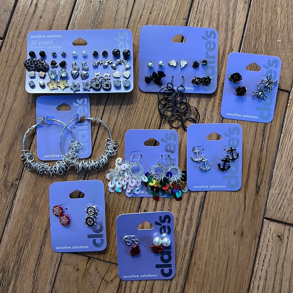 Claire’s earrings bundle